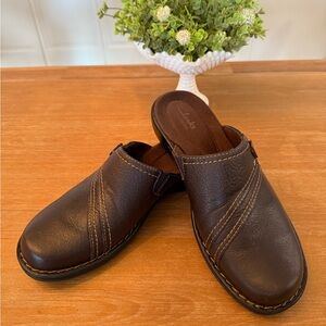 Women’s Clarks Brown Leather Mules